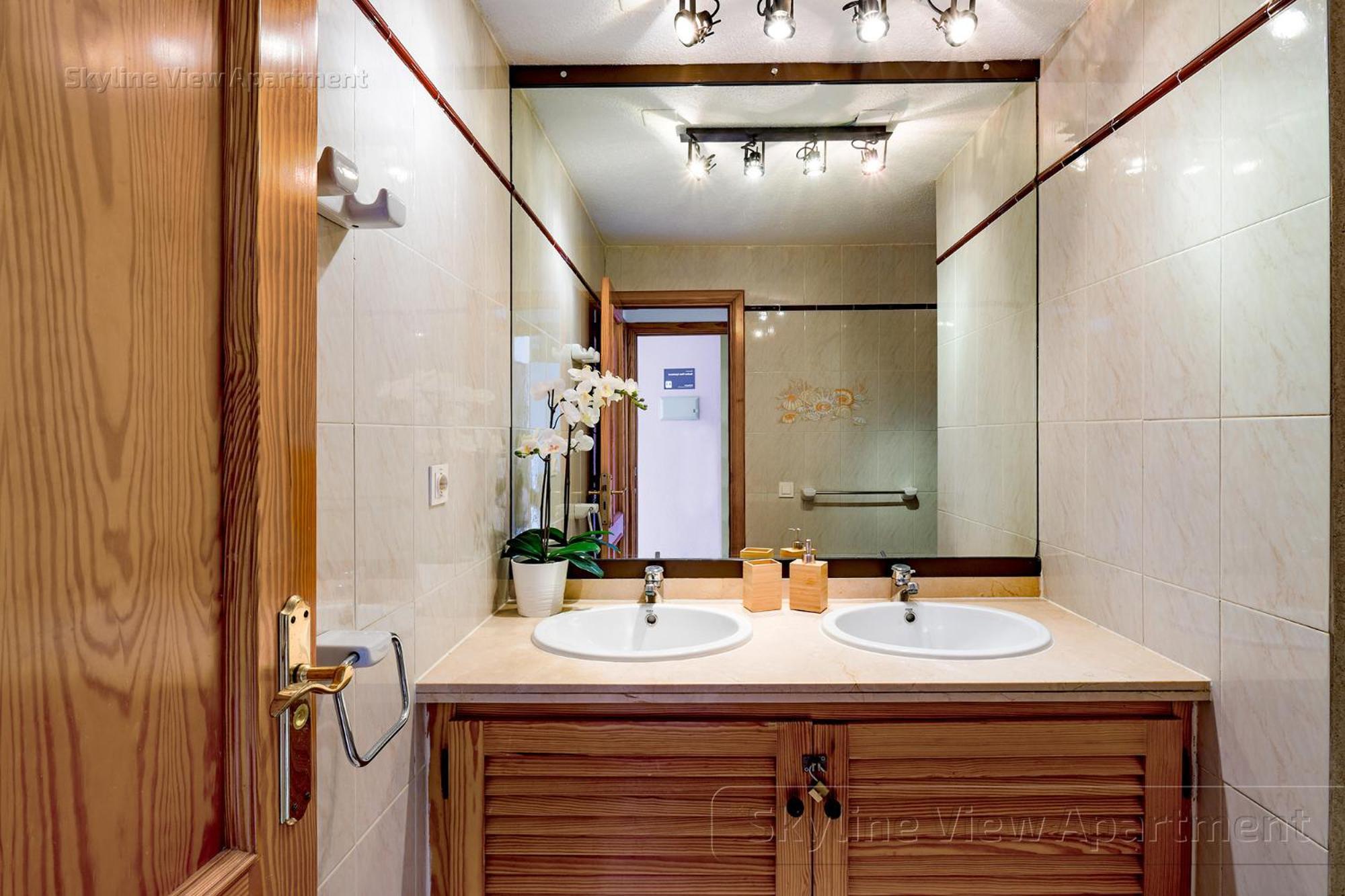 Skyline View Apartment - Free Private Parking Including & Guest Bonus Costa Adeje  ภายนอก รูปภาพ