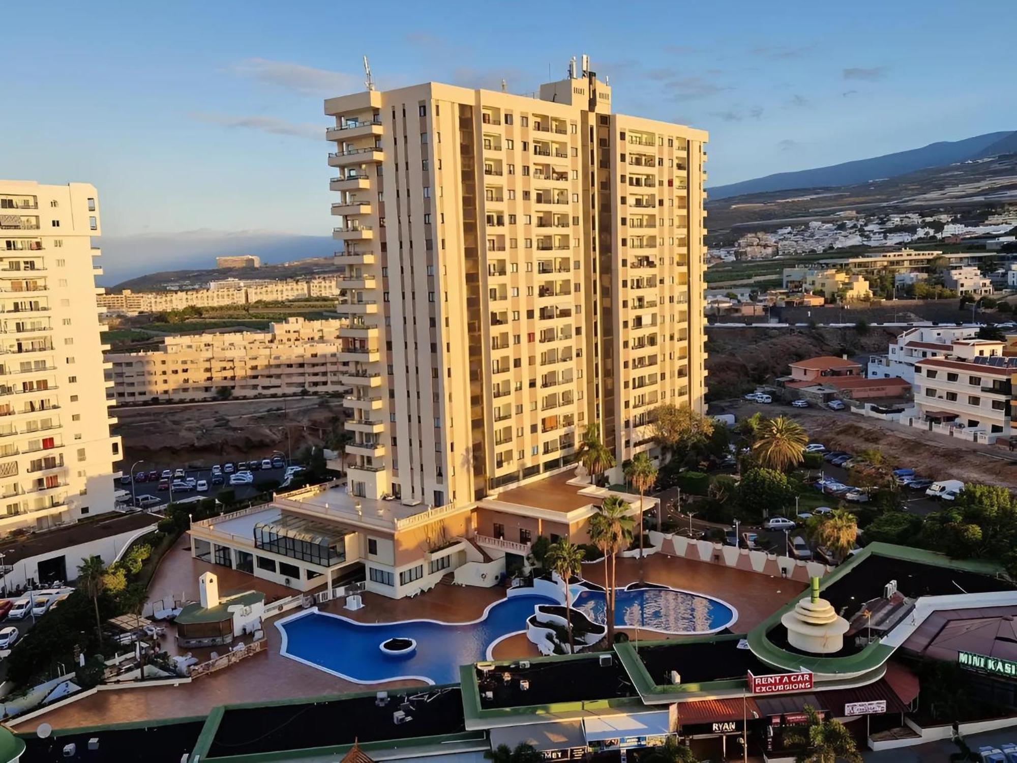 Skyline View Apartment - Free Private Parking Including & Guest Bonus Costa Adeje  ภายนอก รูปภาพ